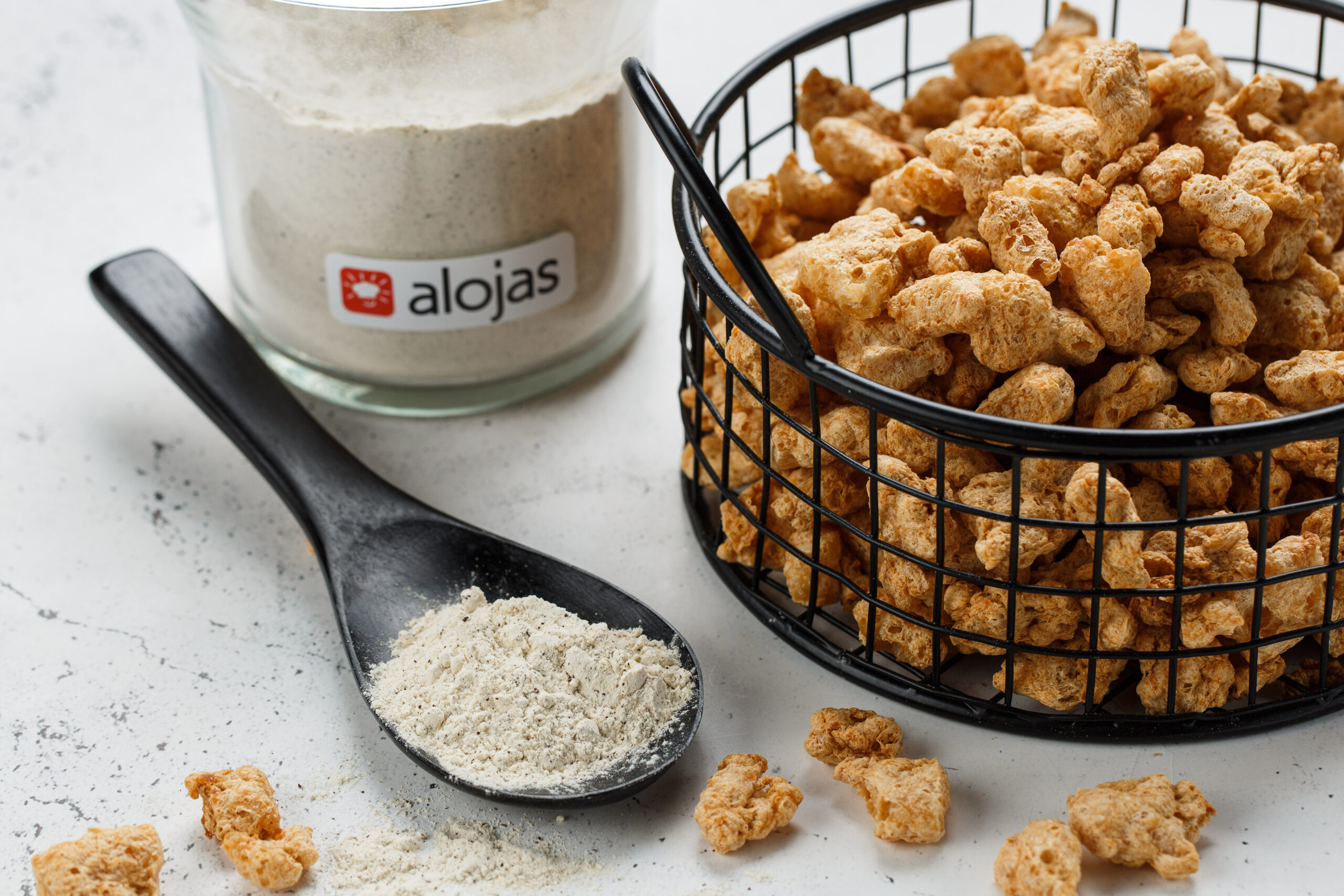 Organic brown pea TVP chunks